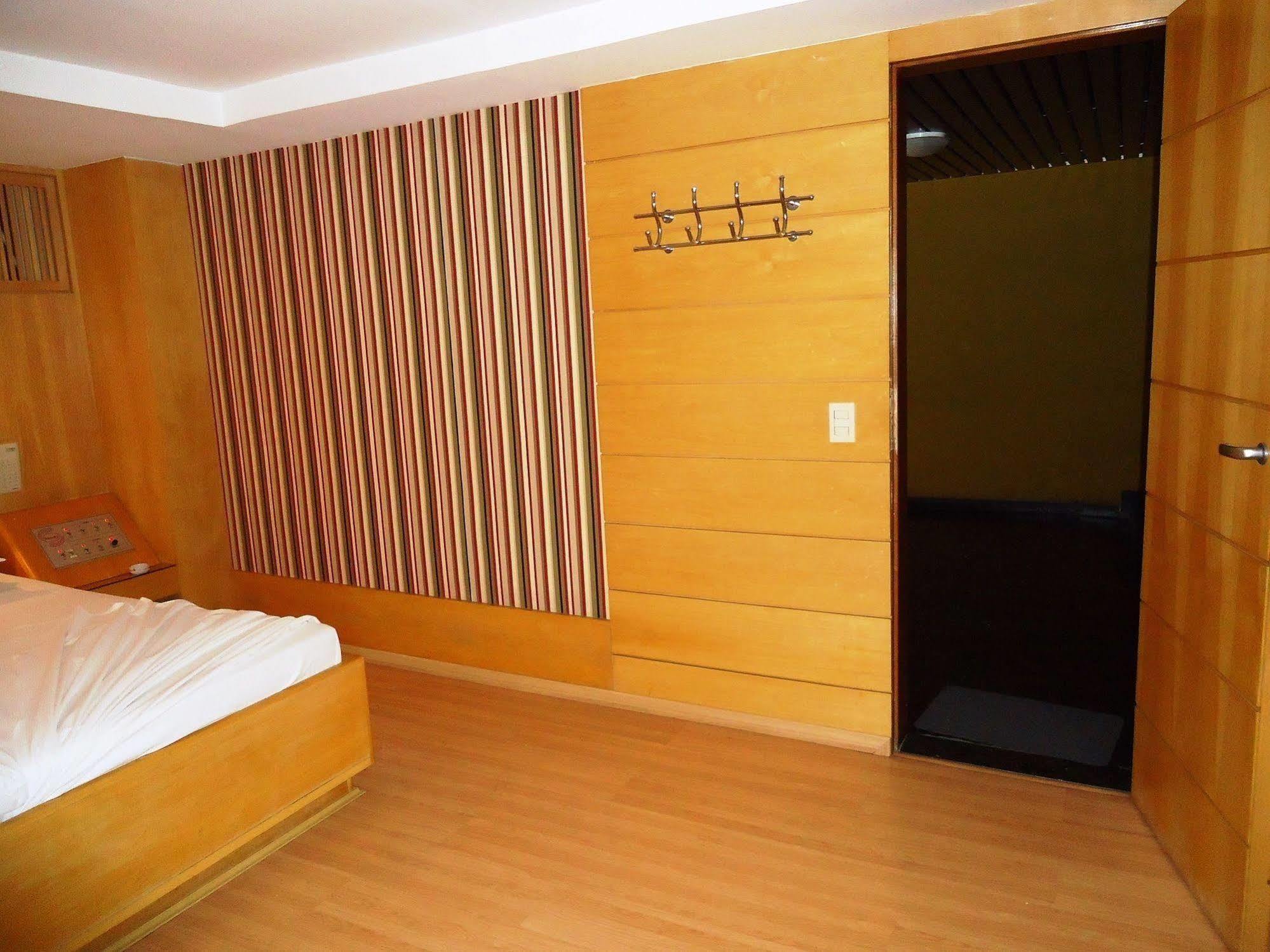 Motel Sunny (Adults Only) Belo Horizonte Eksteriør billede