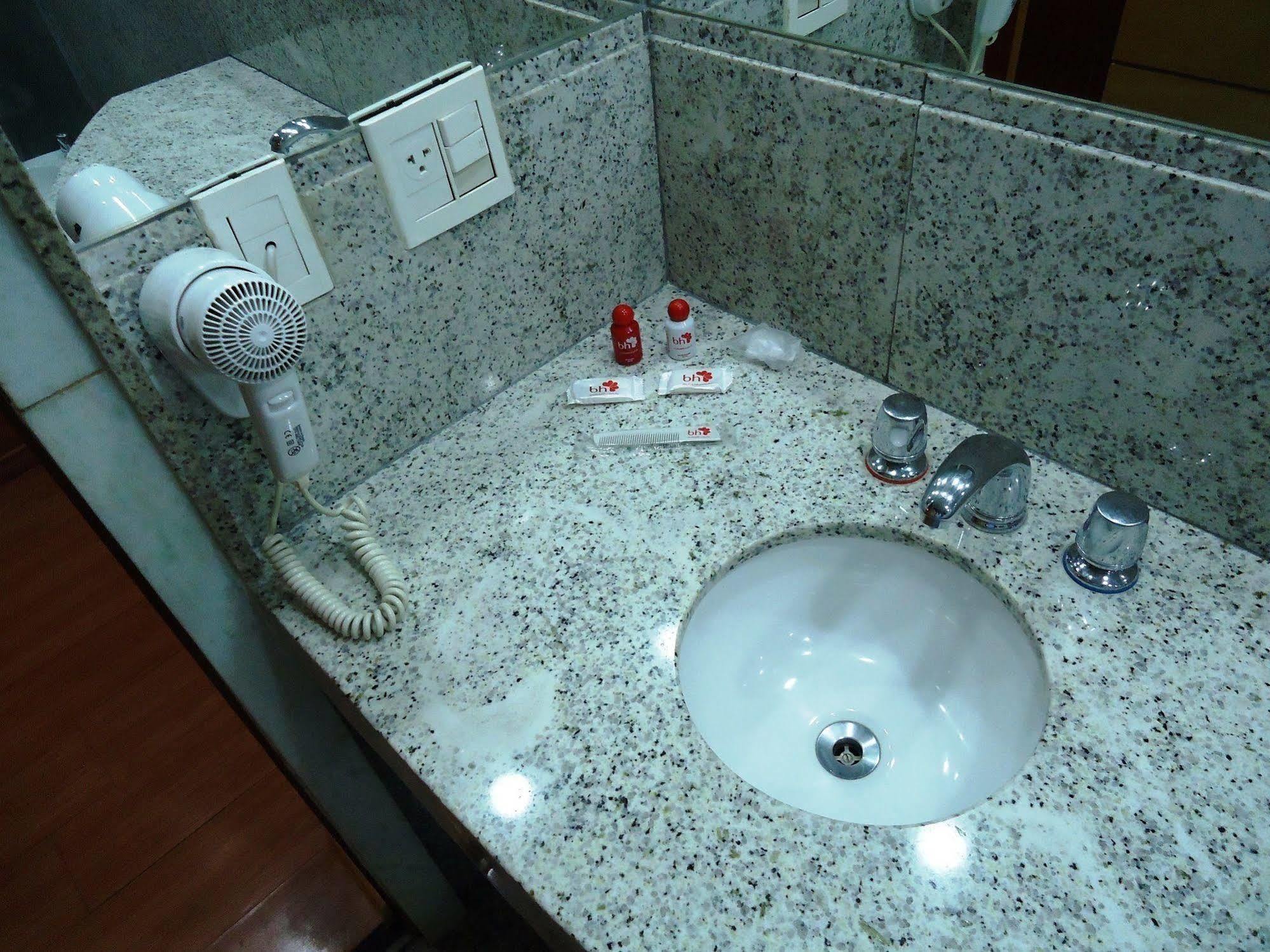 Motel Sunny (Adults Only) Belo Horizonte Eksteriør billede