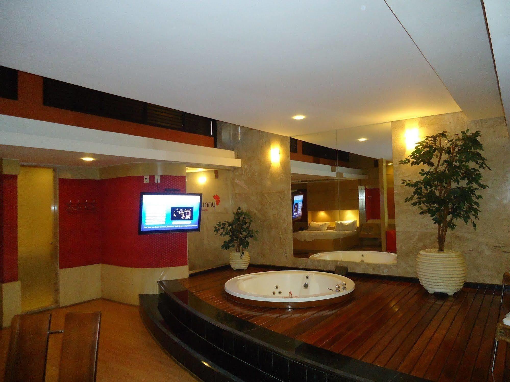 Motel Sunny (Adults Only) Belo Horizonte Eksteriør billede