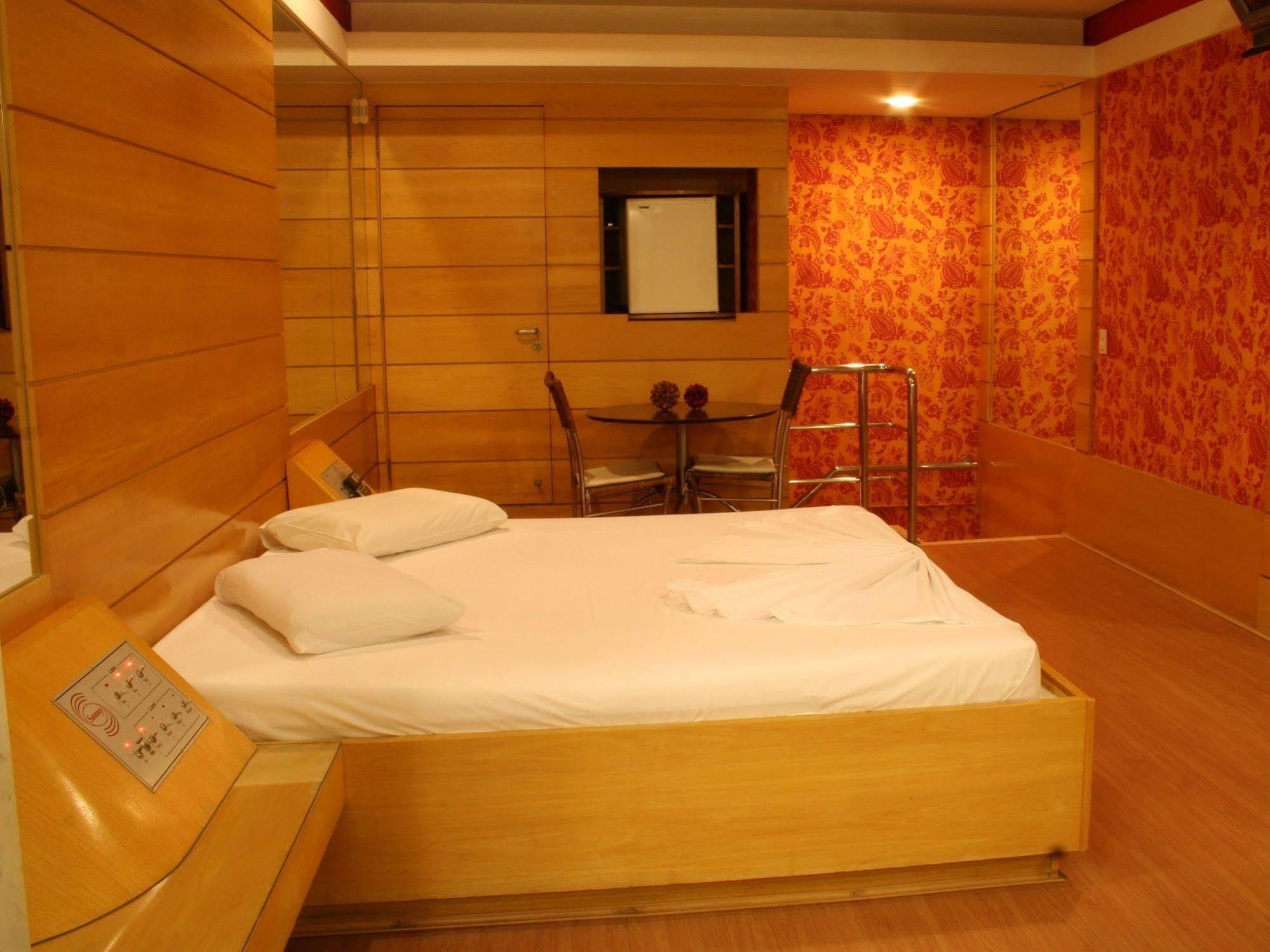 Motel Sunny (Adults Only) Belo Horizonte Eksteriør billede